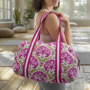 ❤️ vera bradley Julep Tulip Small Gym Duffel Pink White Green Damask Floral